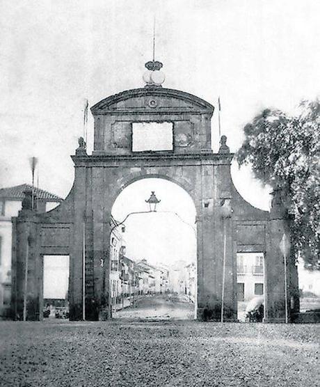 La Puerta de la Villa