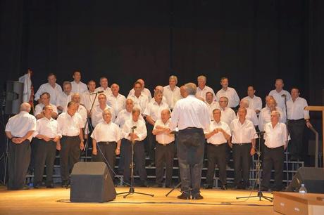 Actuaciones de la Masa Coral y Rondalla de Almadén en la Feria 2014