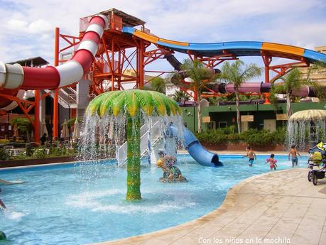 Oropesa del Mar con niños: Parque acuático Polinesia