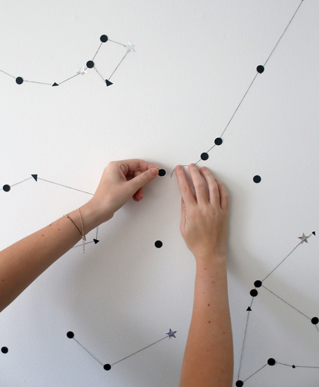 DIY: STAR WALL CONSTELLATION