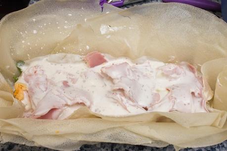 Pastel de quesos, jamón y albaricoques