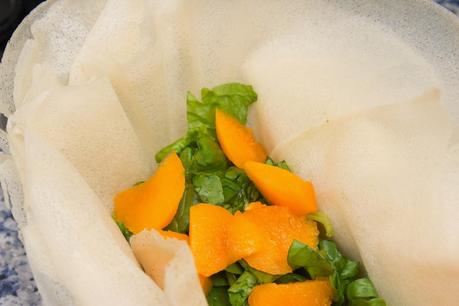 Pastel de quesos, jamón y albaricoques