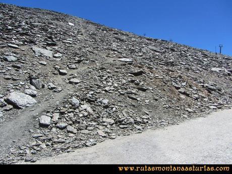 Ruta Hoya de la Mora - Veleta: Bajando de la cima del Veleta