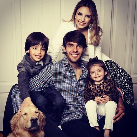Kaká elogia la familia afirmando: “Yo creo en la bendición”