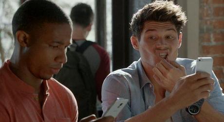 samsung-video-iphone-bigger-display