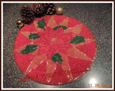 Mantel individual navideño...