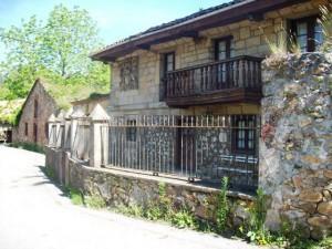 Los puertos de Torrelavega IV En la zona hay varios ejemplos de arquitectura tradicional cántabra