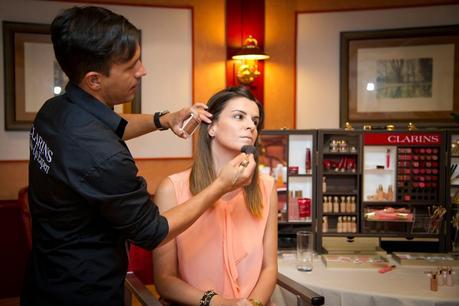 LECCIONES DE MAQUILLAJE CON CLARINS