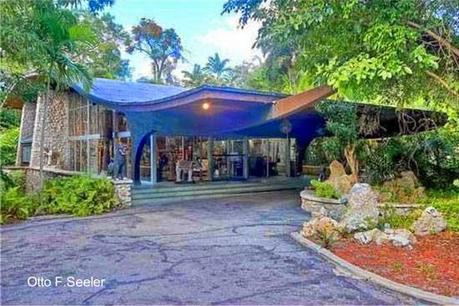Casa Moderna Mid Century en Coconut Grove, Miami, Florida