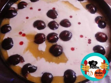 Pastel de cerezas con crema de queso