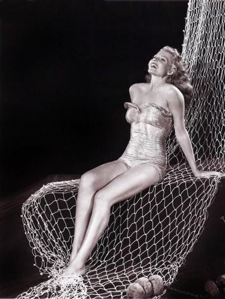 Miércoles palomitero on the beach. Parte I