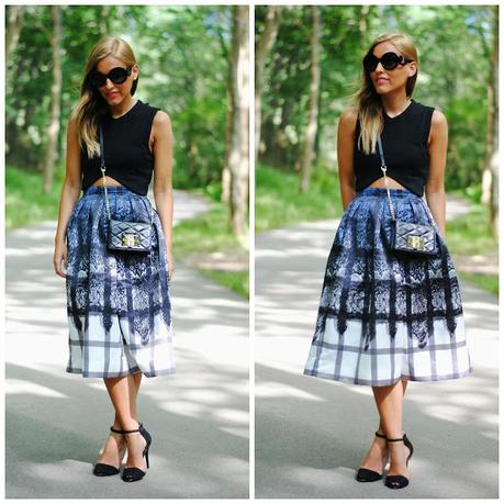 Midi skirt.