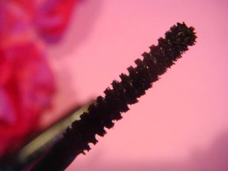 Agranda tu mirada con la máscara de pestañas Baby Jet de Daniel Sandler...en Lusstra.