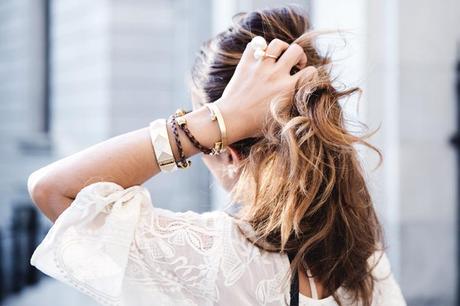 Snake_Sandals-Green_Skirt-Lace_Top-Outfit-Street_Style-27