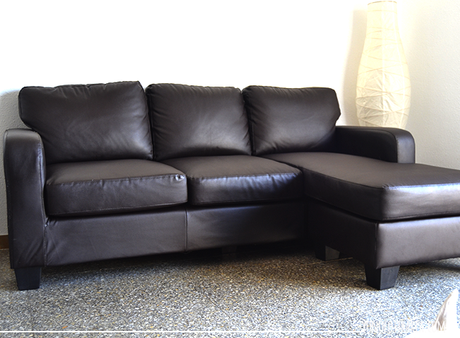 Mi nuevo sofá es de segundamano Mi nuevo sofá es de segundamano