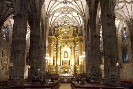 interior-basilica-begoña