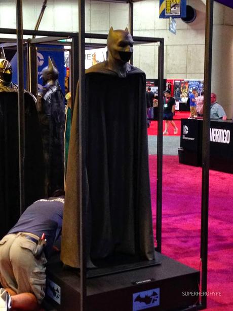 Nuevas Imágenes Del Traje De Batman Para Batman V Superman: Dawn Of Justice