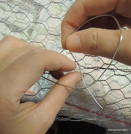 Finde frugal con campana de malla.