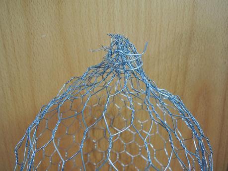 Finde frugal con campana de malla.