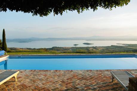 CASA BRAMASOLE ARQUITECTURA TOSCANA E INTERIOR RÚSTICO ESCANDINAVO EN UMBRÍA