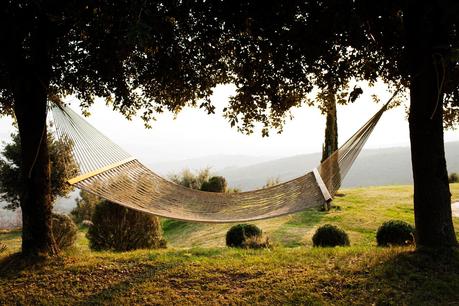 CASA BRAMASOLE ARQUITECTURA TOSCANA E INTERIOR RÚSTICO ESCANDINAVO EN UMBRÍA
