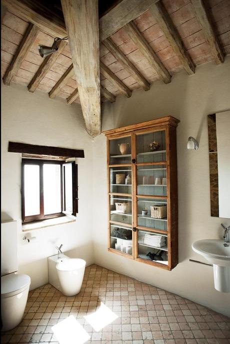 CASA BRAMASOLE ARQUITECTURA TOSCANA E INTERIOR RÚSTICO ESCANDINAVO EN UMBRÍA