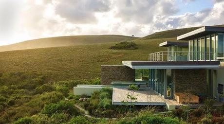 Casa Minimalista en Knizna  /  Minimal Style House in Knizna