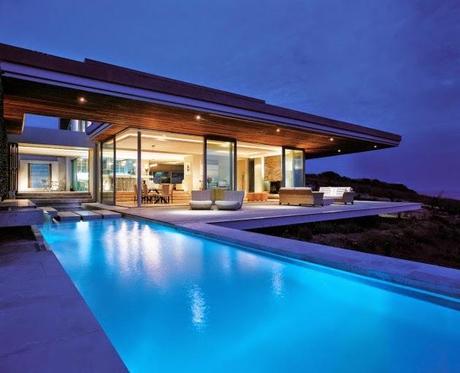 Casa Minimalista en Knizna  /  Minimal Style House in Knizna