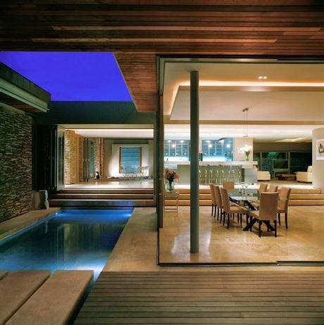 Casa Minimalista en Knizna  /  Minimal Style House in Knizna