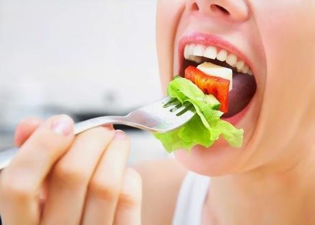 PORQUÉ DEBO MASTICAR BIEN LOS ALIMENTOS.