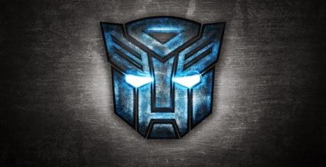 Para el 20th aniversario de PlayStation Optimus prime se transformará en PSX