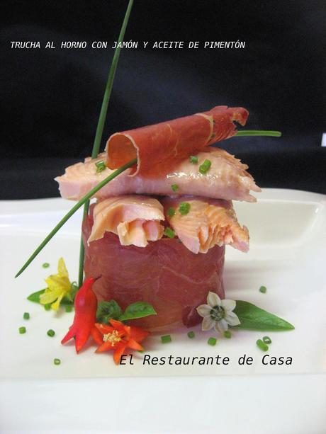 TRUCHA AL HORNO CON JAMÓN Y ACEITE DE PIMENTÓN