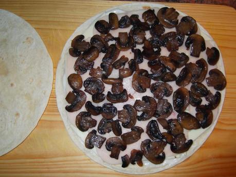 QUESADILLA DE CHAMPIÑONES