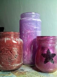 Decora lindos jarrones con diamantina