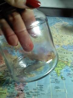 Decora lindos jarrones con diamantina