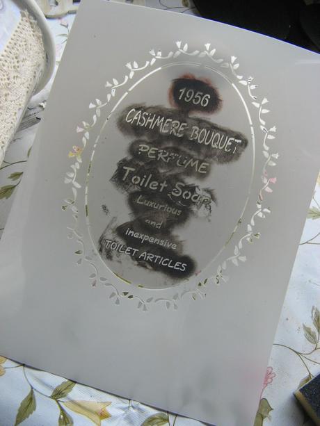 Cambiando el aspecto a un bote de cerámica