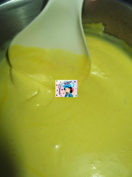 BIZCOCHO TRICOLOR EN OLLA ERIKA Y EN HORNO TRADICIONAL