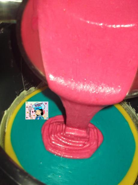 BIZCOCHO TRICOLOR EN OLLA ERIKA Y EN HORNO TRADICIONAL