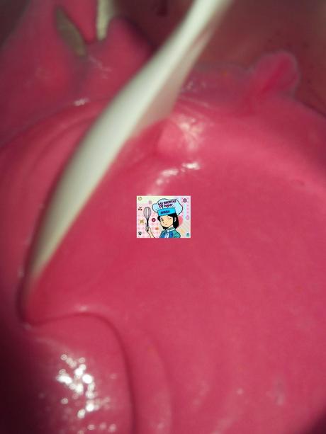 BIZCOCHO TRICOLOR EN OLLA ERIKA Y EN HORNO TRADICIONAL