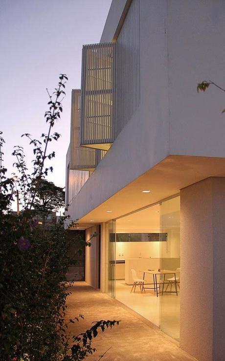 Casa Minimalista en San Pablo /  Minimal House in San Paulo