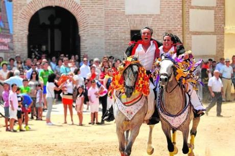 Caballos enjaezados de Carpio: a velocidad de vértigo