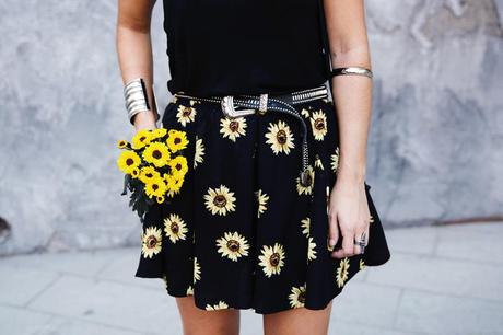 Girasoles-Falda-Outfit-Black-Collage_Vintage-Street_Style-3012