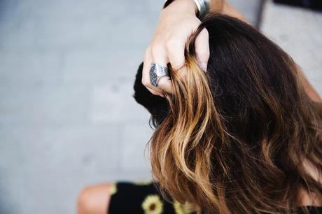 Girasoles-Falda-Outfit-Black-Collage_Vintage-Street_Style-2912