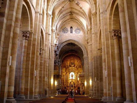 basilica-san-vicente-interior