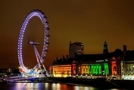 Skyline de Londres con el London Eye
