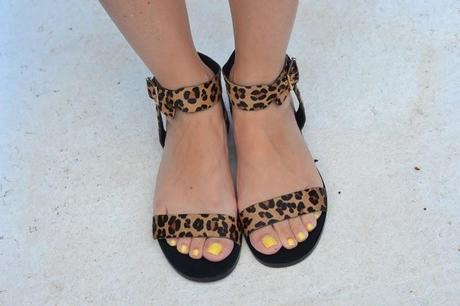 Sandalias de leopardo Sandalias de leopardo