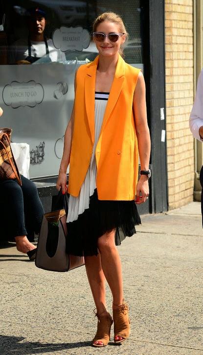 DE USOS Y COSTUMBRES