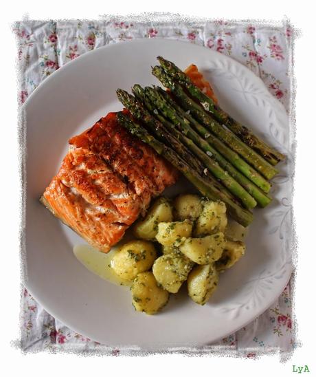 Salmón a la barbacoa.  Barbacoa urbana. Trucos para prepararla 1ª parte