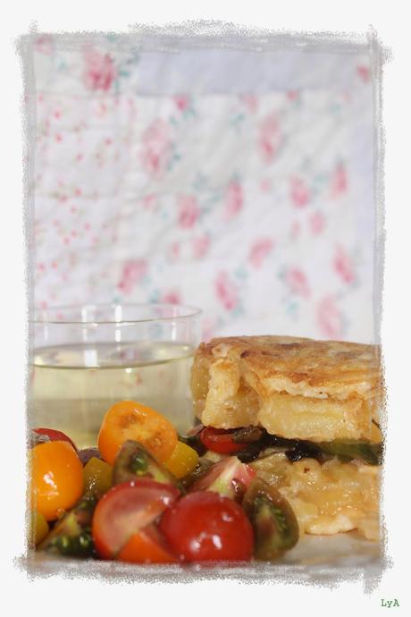 Comida para salir de excursión... tortilla de patata y pollo empanado... para Cocina Typical Spanish