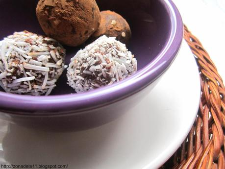 Trufas de Chocolate, Coco & Almendras